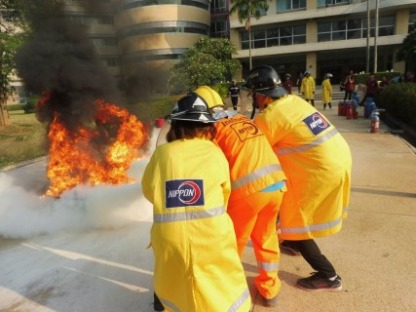ป้องกันอัคคีภัยในสำนักงาน - รับอบรมดับเพลิง ฝึกซ้อมหนีไฟ - นิปปอน